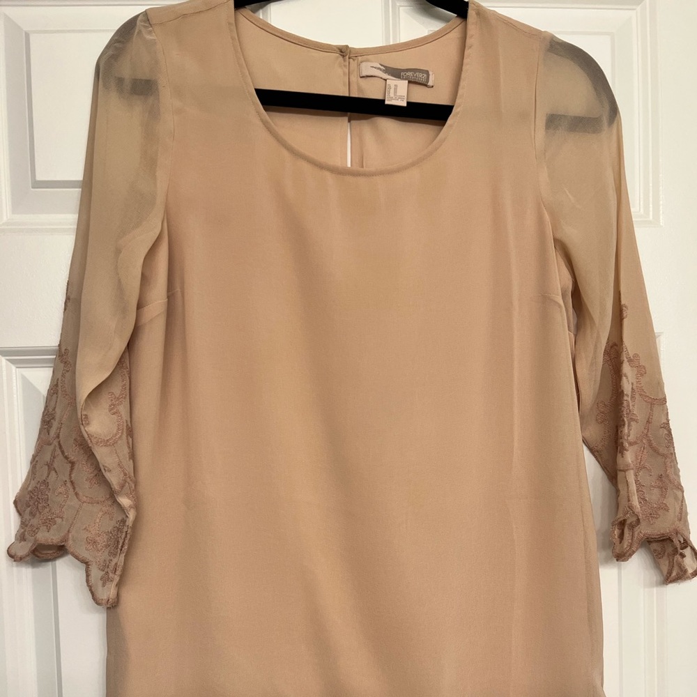 Forever 21 Chiffon Dress - Picture 2 of 4